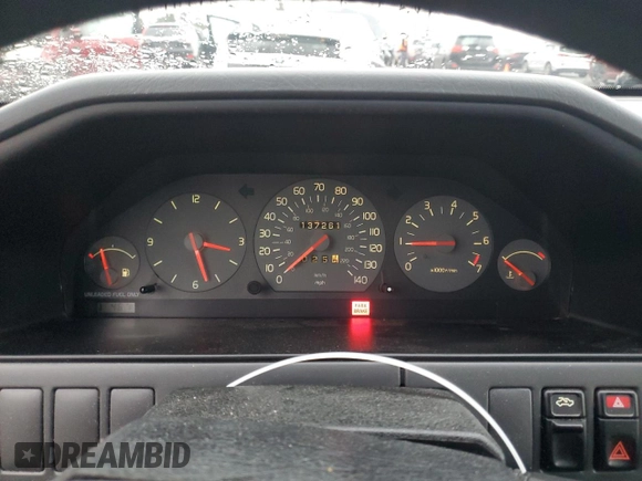 1995 Volvo 960 с VIN YV1KS9616S1059956, выставлен на аукционе Copart как лот 86760234 с пробегом 137 261 миль миль и Списание • Salvage title. История ставок и продаж доступна на DreamBid. Изображение 9.