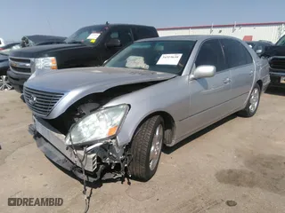 2005 Lexus LS 430 with VIN JTHBN36F955001986, listed as a IAAI auction lot 34319638 with 102,516 mi miles. Bid and sale history available at carsss.com. Image 2.