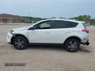 2017 Toyota RAV4 LE с VIN 2T3BFREVXHW647593, выставлен на аукционе IAAI как лот 42512350 с пробегом 120 448 миль миль и . История ставок и продаж доступна на DreamBid. Изображение 14.