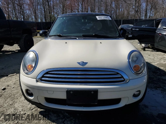 2008 MINI Hardtop with VIN WMWMF33508TT66699, listed as a Copart auction lot 48233985 with 88,817 mi miles and Salvage Title. Bid and sale history available at DreamBid. Image 5.