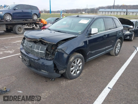 2008 Lincoln MKX z VIN 2LMDU88CX8BJ23026, wystawiony jako IAAI lot #41057779 z przebiegiem 176 690 mil mil oraz . Historia ofert i sprzedaży dostępna na DreamBid. Obrazek 2.