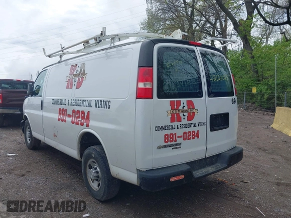 2016 Chevrolet Express Cargo with VIN 1GCWGAFF5G1261197, listed as a IAAI auction lot 42128029 with 117,535 mi miles and . Bid and sale history available at DreamBid. Image 3.