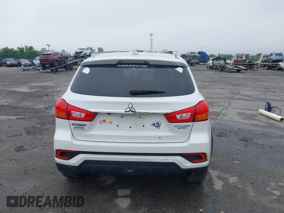 2018 Mitsubishi Outlander ES z VIN JA4AP3AU6JU011611, wystawiony jako IAAI lot #42191132 z przebiegiem 88 747 mil mil oraz . Historia ofert i sprzedaży dostępna na DreamBid. Obrazek 17.