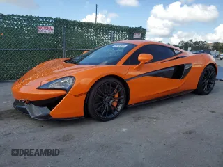 2017 McLaren 570S z VIN SBM13DAA7HW001866, wystawiony jako Copart lot #59182654 z przebiegiem 32 951 mil mil oraz Szkody całkowita. Historia ofert i sprzedaży dostępna na DreamBid. Obrazek 1.