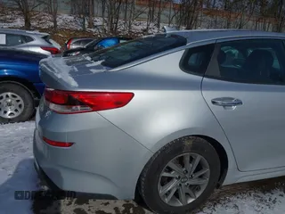 2019 Kia Optima LX z VIN 5XXGT4L3XKG294513, wystawiony jako IAAI lot #41345191 z przebiegiem 101 345 mil mil oraz . Historia ofert i sprzedaży dostępna na DreamBid. Obrazek 18.