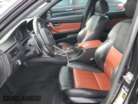 2011 BMW M3 z VIN WBSPM9C52BE698706, wystawiony jako Copart lot #44998075 z przebiegiem 125 818 mil mil oraz Szkoda całkowita • Salvage title. Historia ofert i sprzedaży dostępna na DreamBid. Obrazek 7.