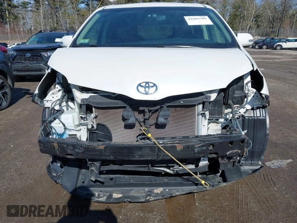 2015 Toyota Sienna Ltd with VIN 5TDDK3DC2FS119465, listed as a IAAI auction lot 41683789 with 155,981 mi miles. Bid and sale history available at carsss.com. Image 6.