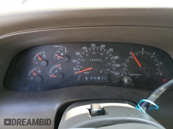 2001 Ford Excursion Limited with VIN 1FMNU43S81EB53398, listed as a Copart auction lot 52118415 with 229,052 mi miles and Clean title. Bid and sale history available at DreamBid. Image 9.