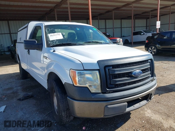 2014 Ford F-150 XL with VIN 1FTMF1CM4EKG19376, listed as a IAAI auction lot 40293792 with 362,075 mi miles. Bid and sale history available at carsss.com. Image 1.