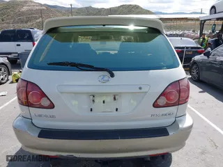 2000 Lexus RX 300 with VIN JT6GF10U6Y0058395, listed as a IAAI auction lot 41910303 with 203,392 mi miles. Bid and sale history available at carsss.com. Image 16.
