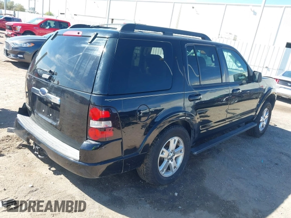 2010 Ford Explorer XLT with VIN 1FMEU6DE9AUA38321, listed as a IAAI auction lot 41817817 with 204,623 mi miles. Bid and sale history available at carsss.com. Image 4.
