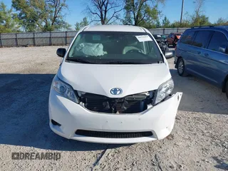 2012 Toyota Sienna with VIN 5TDZK3DC7CS270240, listed as a IAAI auction lot 40539452 with 92,738 mi miles. Bid and sale history available at carsss.com. Image 12.