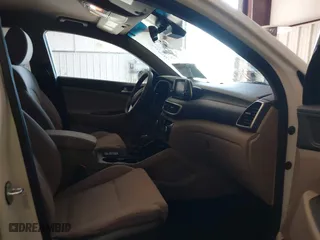 2019 Hyundai Tucson Value with VIN KM8J33A46KU066106, listed as a IAAI auction lot 41397738 with 41,717 mi miles. Bid and sale history available at carsss.com. Image 5.