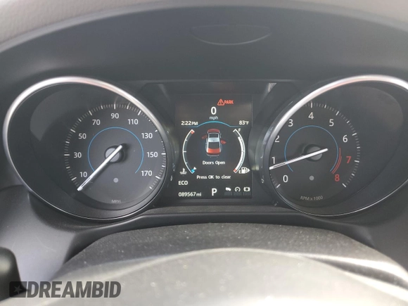 2017 Jaguar XF 35t Premium with VIN SAJBD4BV7HCY39149, listed as a Copart auction lot 70817424 with 89,567 mi miles and Salvage Title. Bid and sale history available at carsss.com. Image 9.