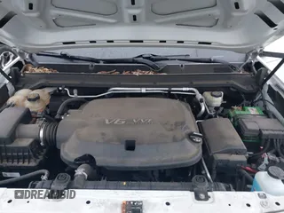 2017 Chevrolet Colorado 2WD WT z VIN 1GCGSBEN3H1243932, wystawiony jako IAAI lot #41119096 z przebiegiem 84 800 mil mil oraz . Historia ofert i sprzedaży dostępna na DreamBid. Obrazek 10.