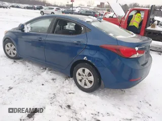 2016 Hyundai Elantra SE с VIN KMHDH4AE3GU525614, выставлен на аукционе IAAI как лот 41252961 с пробегом 55 957 миль миль и . История ставок и продаж доступна на DreamBid. Изображение 3.