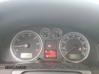 2004 Volkswagen Passat GLS z VIN WVWPD63B34E075688, wystawiony jako Copart lot #56297475 z przebiegiem 135 684 mil mil oraz Szkoda całkowita • Salvage title. Historia ofert i sprzedaży dostępna na DreamBid. Obrazek 9.