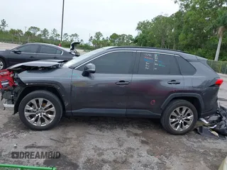 2021 Toyota RAV4 XLE Premium with VIN 2T3C1RFV0MC171416, listed as a IAAI auction lot 42425655 with 34,116 mi miles and . Bid and sale history available at DreamBid. Image 15.