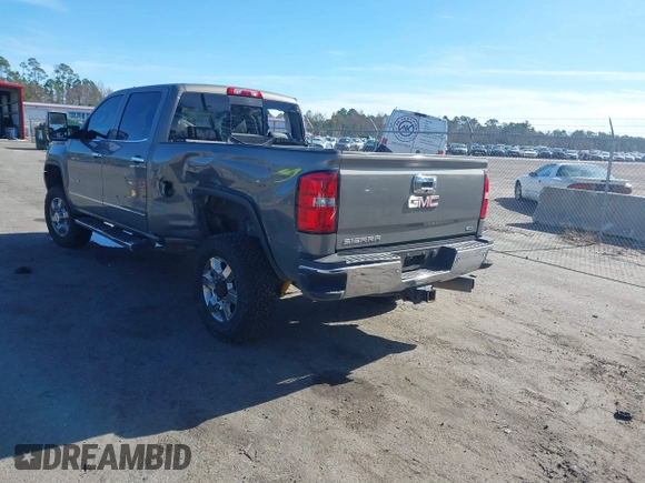 2017 GMC Sierra 2500HD SLT with VIN 1GT12TEY1HF165837, listed as a IAAI auction lot 41230286 with 167,824 mi miles. Bid and sale history available at carsss.com. Image 3.