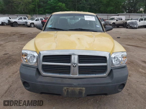 2006 Dodge Dakota ST with VIN 1D7HE28K56S620741, listed as a IAAI auction lot 41891757 with 122,495 mi miles and . Bid and sale history available at carsss.com. Image 6.