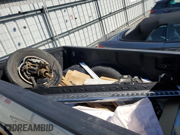 2020 Ford F-350 XL with VIN 1FT8W3BT3LEC60264, listed as a Copart auction lot 53106025 with 59,140 mi miles and Salvage title. Bid and sale history available at DreamBid. Image 12.