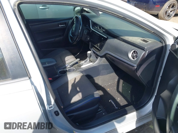 2017 Toyota Corolla L с VIN 2T1BURHE8HC785578, выставлен на аукционе IAAI как лот 41923274 с пробегом 794 000 миль миль и . История ставок и продаж доступна на DreamBid. Изображение 5.