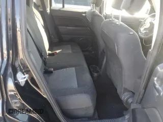 2014 Jeep Patriot Sport z VIN 1C4NJPBA9ED769615, wystawiony jako Copart lot #56385725 z przebiegiem 185 603 mil mil oraz Szkoda całkowita • Salvage title. Historia ofert i sprzedaży dostępna na DreamBid. Obrazek 10.