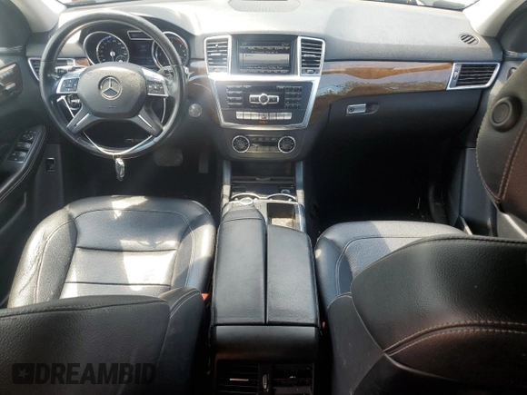2013 Mercedes-Benz M 350 with VIN 4JGDA2EB0DA201915, listed as a Copart auction lot 62342135 with 225,797 mi miles and Salvage title. Bid and sale history available at DreamBid. Image 8.