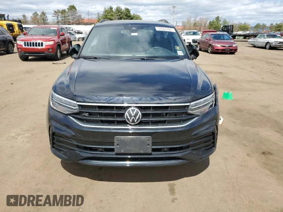 2022 Volkswagen Tiguan SE R-Line Black z VIN 3VV8B7AX9NM118989, wystawiony jako Copart lot #53507765 z przebiegiem 41 852 mil mil oraz Szkoda całkowita • Salvage title. Historia ofert i sprzedaży dostępna na DreamBid. Obrazek 5.