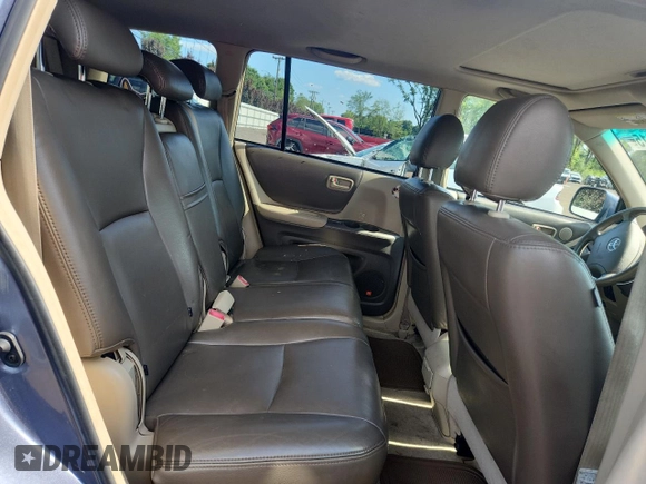 2006 Toyota Highlander with VIN JTEEW21A560020188, listed as a Copart auction lot 66168215 with 272,688 mi miles and Salvage title. Bid and sale history available at DreamBid. Image 11.