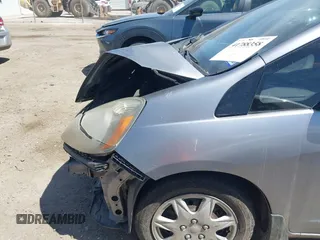 2009 Honda Fit with VIN JHMGE88249S036133, listed as a IAAI auction lot 41788358 with 128,613 mi miles. Bid and sale history available at carsss.com. Image 13.