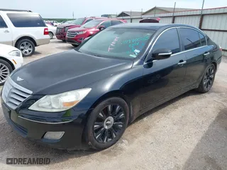 2009 Hyundai Genesis with VIN KMHGC46E09U023070, listed as a IAAI auction lot 41940565 with 152,028 mi miles. Bid and sale history available at carsss.com. Image 2.