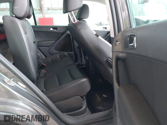 2016 Volkswagen Tiguan SE with VIN WVGBV7AX7GW526904, listed as a IAAI auction lot 42590816 with 73,758 mi miles and . Bid and sale history available at DreamBid. Image 8.