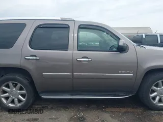 2013 GMC Yukon Denali z VIN 1GKS2EEF1DR364298, wystawiony jako IAAI lot #42184663 z przebiegiem 174 910 mil mil oraz . Historia ofert i sprzedaży dostępna na DreamBid. Obrazek 13.