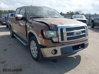2011 Ford F-150 XL with VIN 1FTFW1CF4BKD43450, listed as a IAAI auction lot 41451488 with 267,333 mi miles. Bid and sale history available at carsss.com. Image 1.