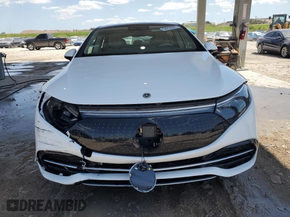 2023 Mercedes-Benz EQS 450+ z VIN W1KCG2DB4PA028894, wystawiony jako Copart lot #53255855 z przebiegiem Nie podano mil oraz Szkoda całkowita • Salvage title. Historia ofert i sprzedaży dostępna na DreamBid. Obrazek 5.