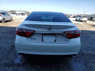2015 Toyota Camry XLE with VIN 4T1BF1FK3FU081921, listed as a Copart auction lot 85097144 with 138,752 mi miles and Salvage Title. Bid and sale history available at carsss.com. Image 6.