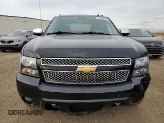 2012 Chevrolet Avalanche LTZ with VIN 3GNTKGE75CG211935, listed as a Copart auction lot 76454444 with 35,555 mi miles and Salvage Title. Bid and sale history available at carsss.com. Image 5.