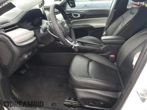 2025 Jeep Compass Limited z VIN 3C4NJDCN1ST509196, wystawiony jako Copart lot #64227745 z przebiegiem 16 243 mil mil oraz Nie do naprawy • Non repairable. Historia ofert i sprzedaży dostępna na DreamBid. Obrazek 7.