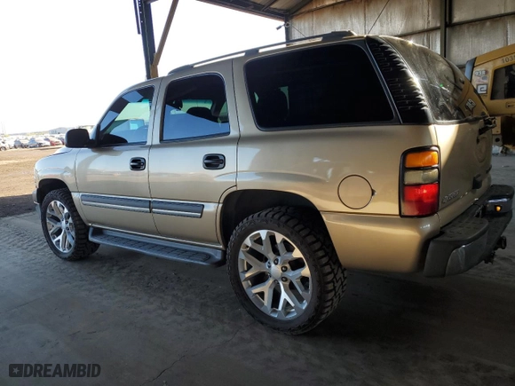 2005 Chevrolet Tahoe Z71 with VIN 1GNEC13TX5R129592, listed as a Copart auction lot 85124534 with 149,670 mi miles and Salvage Title. Bid and sale history available at carsss.com. Image 2.