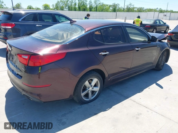 2014 Kia Optima LX with VIN 5XXGM4A77EG274839, listed as a IAAI auction lot 41976091 with 130,517 mi miles. Bid and sale history available at carsss.com. Image 4.