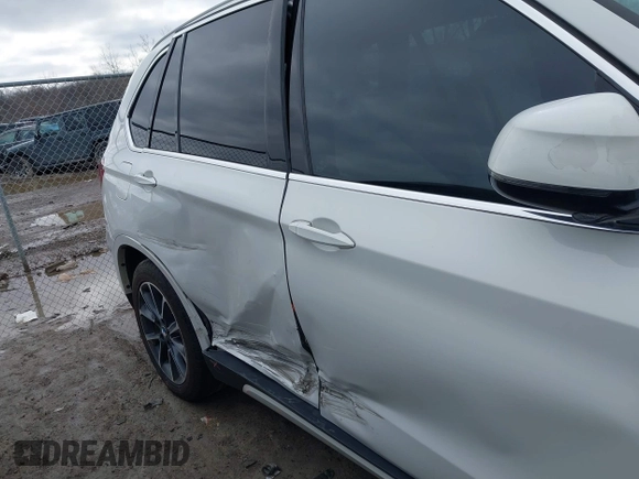 2018 BMW X5 xDrive35i with VIN 5UXKR0C56J0Y02820, listed as a IAAI auction lot 41783212 with 151,576 mi miles. Bid and sale history available at carsss.com. Image 6.