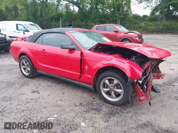 2006 Ford Mustang Standard with VIN 1ZVFT84N765107125, listed as a IAAI auction lot 42200660 with 164,920 mi miles and . Bid and sale history available at DreamBid. Image 1.