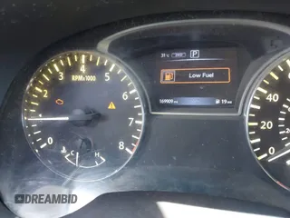 2016 Nissan Pathfinder SV with VIN 5N1AR2MM4GC630868, listed as a IAAI auction lot 42302884 with 169,909 mi miles and . Bid and sale history available at DreamBid. Image 7.