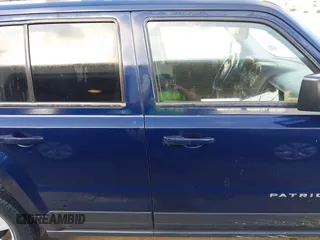 2016 Jeep Patriot Latitude z VIN 1C4NJPFA8GD615264, wystawiony jako IAAI lot #42422580 z przebiegiem 80 867 mil mil oraz . Historia ofert i sprzedaży dostępna na DreamBid. Obrazek 13.