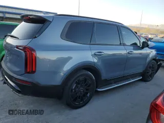 2022 Kia Telluride SX with VIN 5XYP5DHC9NG284252, listed as a Copart auction lot 42738915 with 31,055 mi miles and Salvage Title. Bid and sale history available at DreamBid. Image 3.