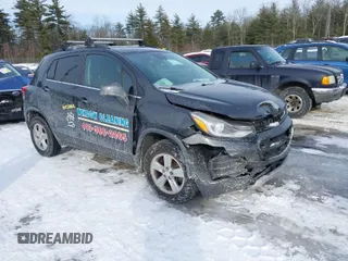 2020 Chevrolet Trax LT with VIN 3GNCJPSB8LL215397, listed as a IAAI auction lot 41513965 with 66,862 mi miles. Bid and sale history available at carsss.com. Image 1.