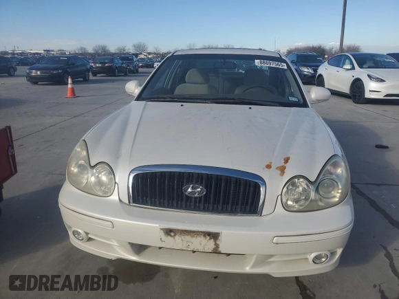 2002 Hyundai Sonata with VIN KMHWF25S32A530020, listed as a Copart auction lot 88697565 with 80,526 mi miles and Clean Title. Bid and sale history available at carsss.com. Image 5.