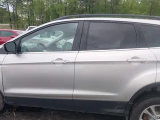 2017 Ford Escape SE with VIN 1FMCU0G97HUA46463, listed as a IAAI auction lot 41989263 with 130,168 mi miles and . Bid and sale history available at DreamBid. Image 15.