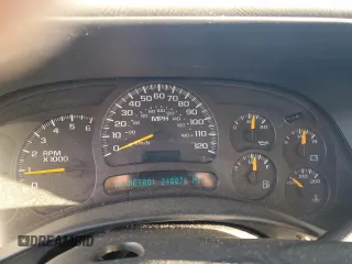 2004 GMC Yukon XL SLE with VIN 3GKEC16T44G241408, listed as a Copart auction lot 80139054 with 248,076 mi miles and Salvage Title. Bid and sale history available at carsss.com. Image 9.